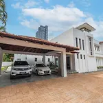 Tropical Bliss Luxe 5Br 30Pax Private Pool Villa Kl By Verano