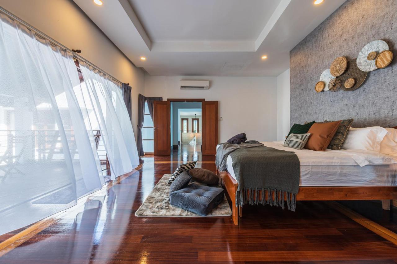 Vila Tropical Bliss Luxe 5br 30pax Private Pool Kl By Verano Kuala Lumpur