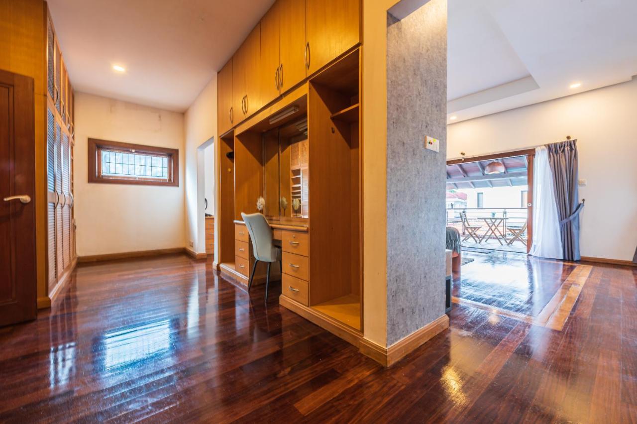 Tropical Bliss Luxe 5br 30pax Private Pool Kl By Verano *