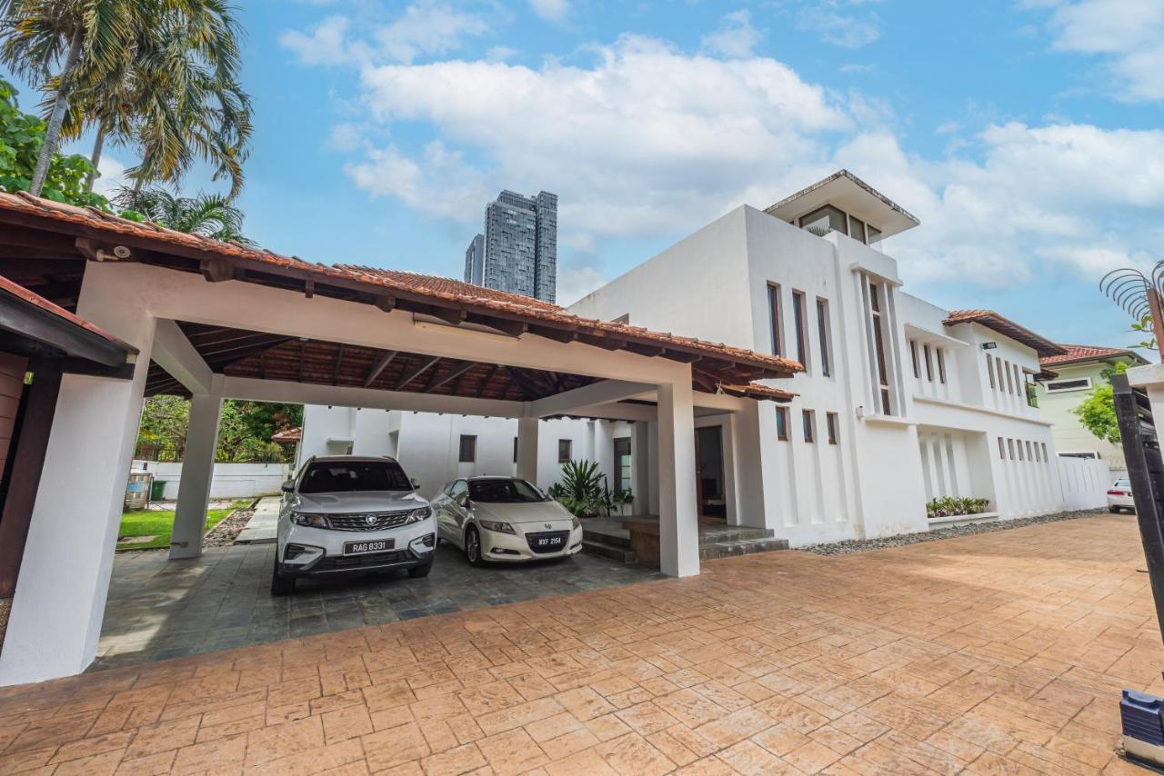 Tropical Bliss Luxe 5br 30pax Private Pool Kl By Verano