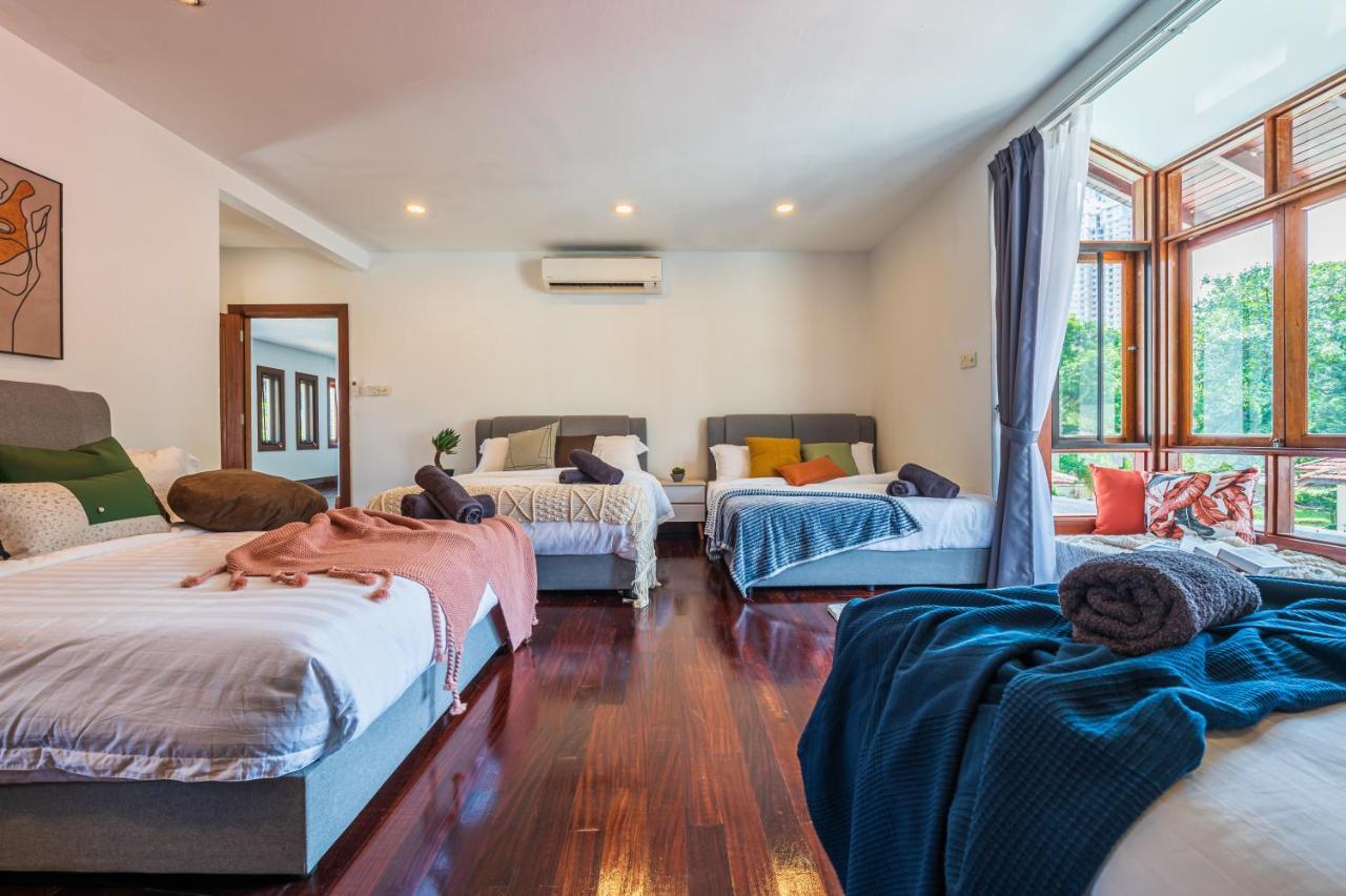 Tropical Bliss Luxe 5br 30pax Private Pool Kl By Verano Vila