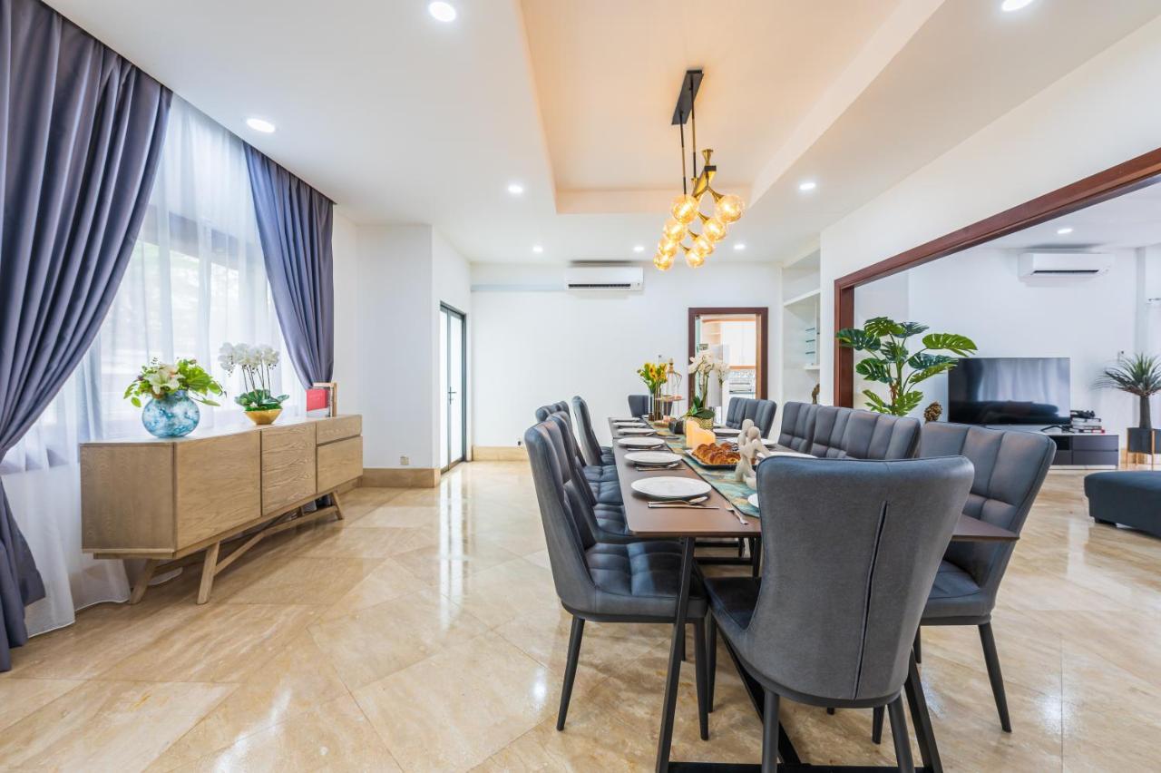 Tropical Bliss Luxe 5br 30pax Private Pool Kl By Verano Vila *