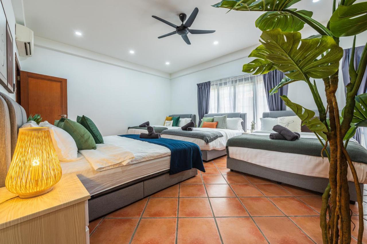 Vila Tropical Bliss Luxe 5br 30pax Private Pool Kl By Verano